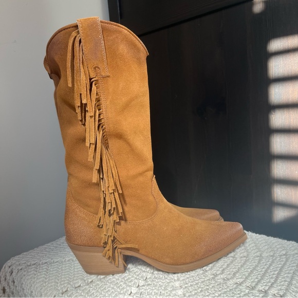 New in Box Sundance Dove Canyon Boots, Tan Suede size 40 EUR / 9 US - Picture 7 of 14